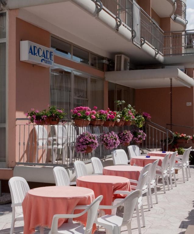 Hotel Arcade Rimini Esterno foto